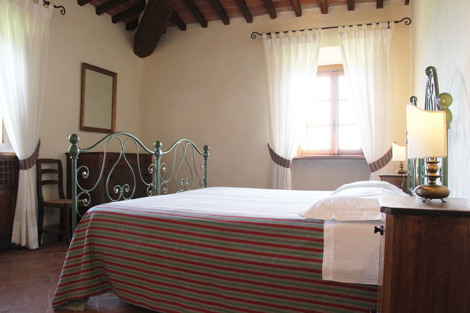 Venti - Chianti wine estate - sleeps up to 8