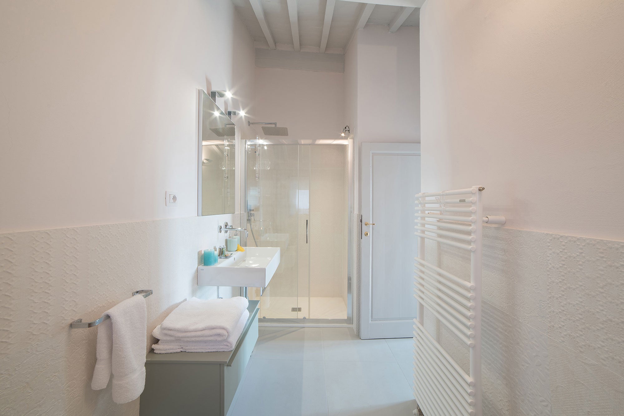 CentoVentiSette - Florence luxury apartment - 4 bedrooms, 3 bathrooms