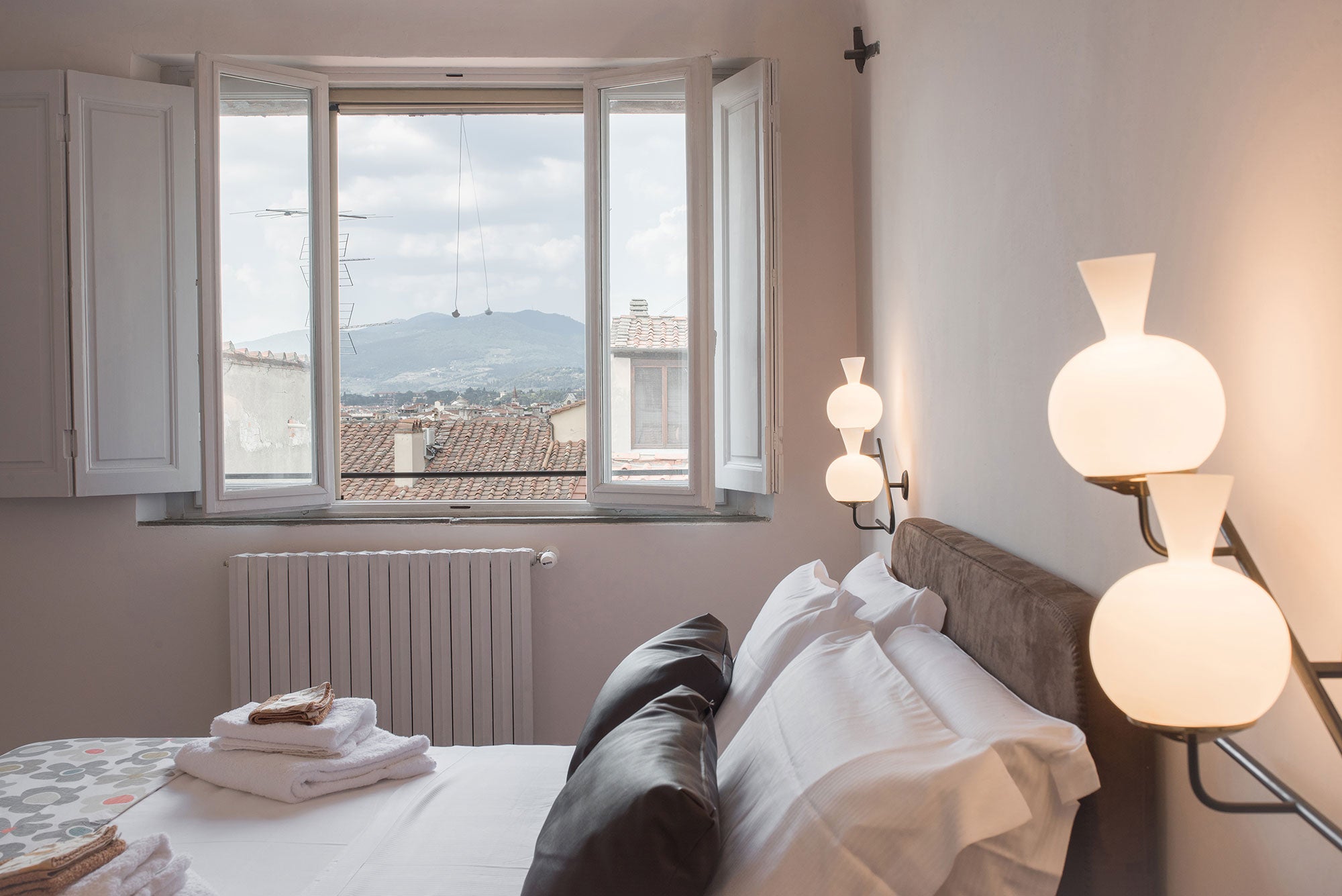 CentoVentiSette - Florence luxury apartment - 4 bedrooms, 3 bathrooms