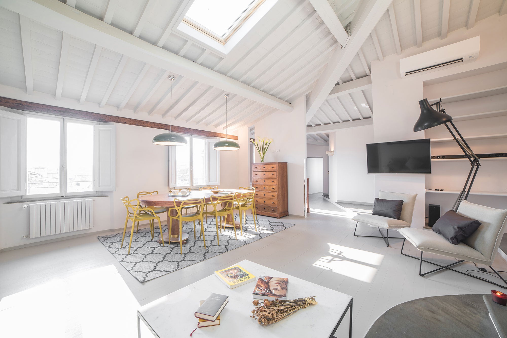 CentoVentiSette - Florence luxury apartment - 4 bedrooms, 3 bathrooms