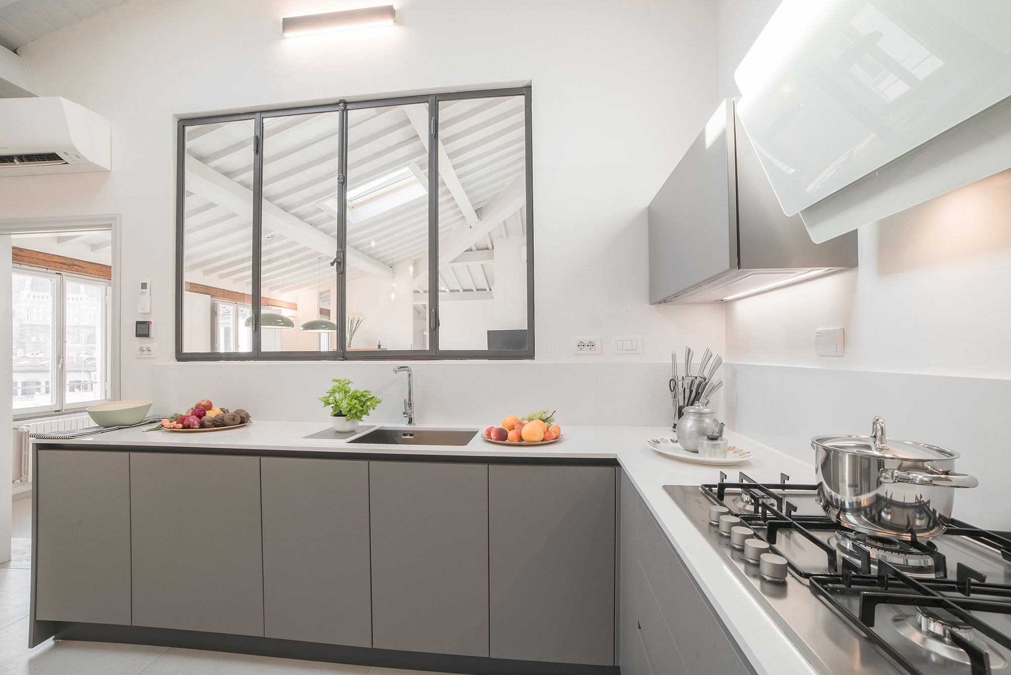 CentoVentiSette - Florence luxury apartment - 4 bedrooms, 3 bathrooms