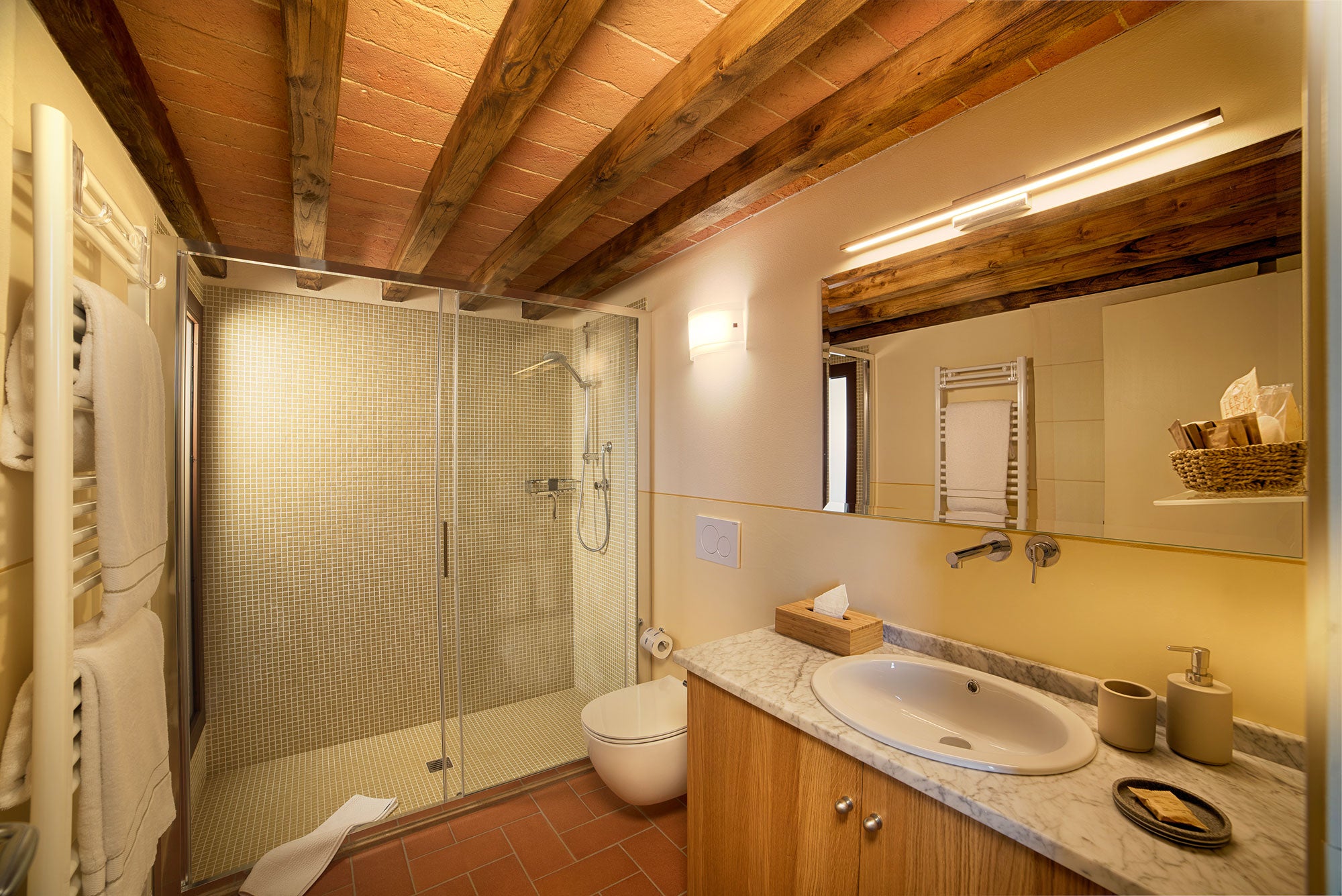 CentoQuarantaSette - Chianti villa - sleeps up to 12 - a/c