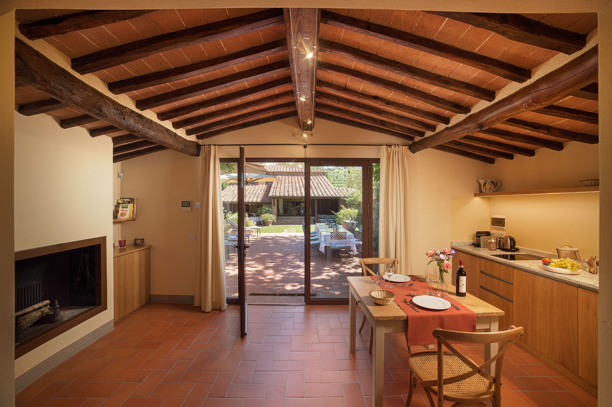 CentoQuarantaSette - Chianti villa - sleeps up to 12 - a/c