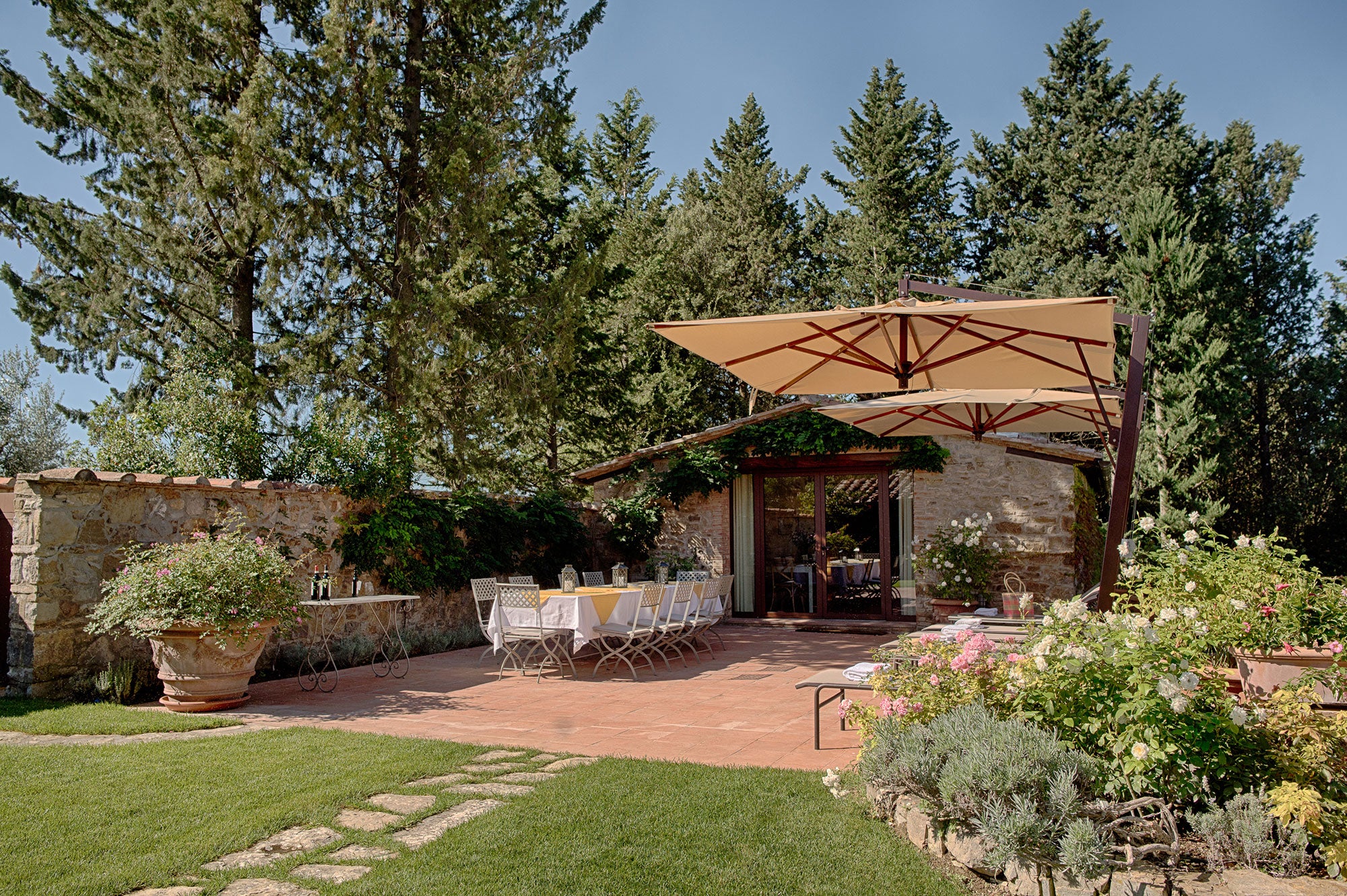 CentoQuarantaSette - Chianti villa - sleeps up to 12 - a/c
