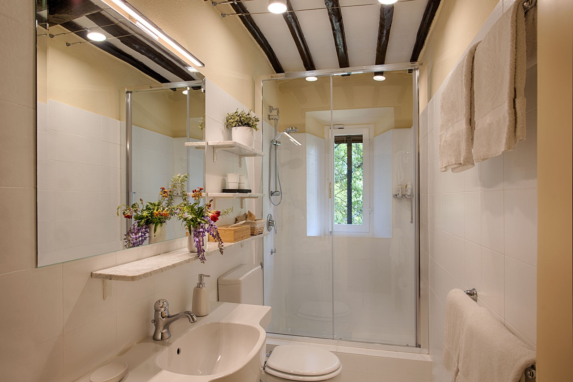 CentoQuarantaSette - Chianti villa - sleeps up to 12 - a/c