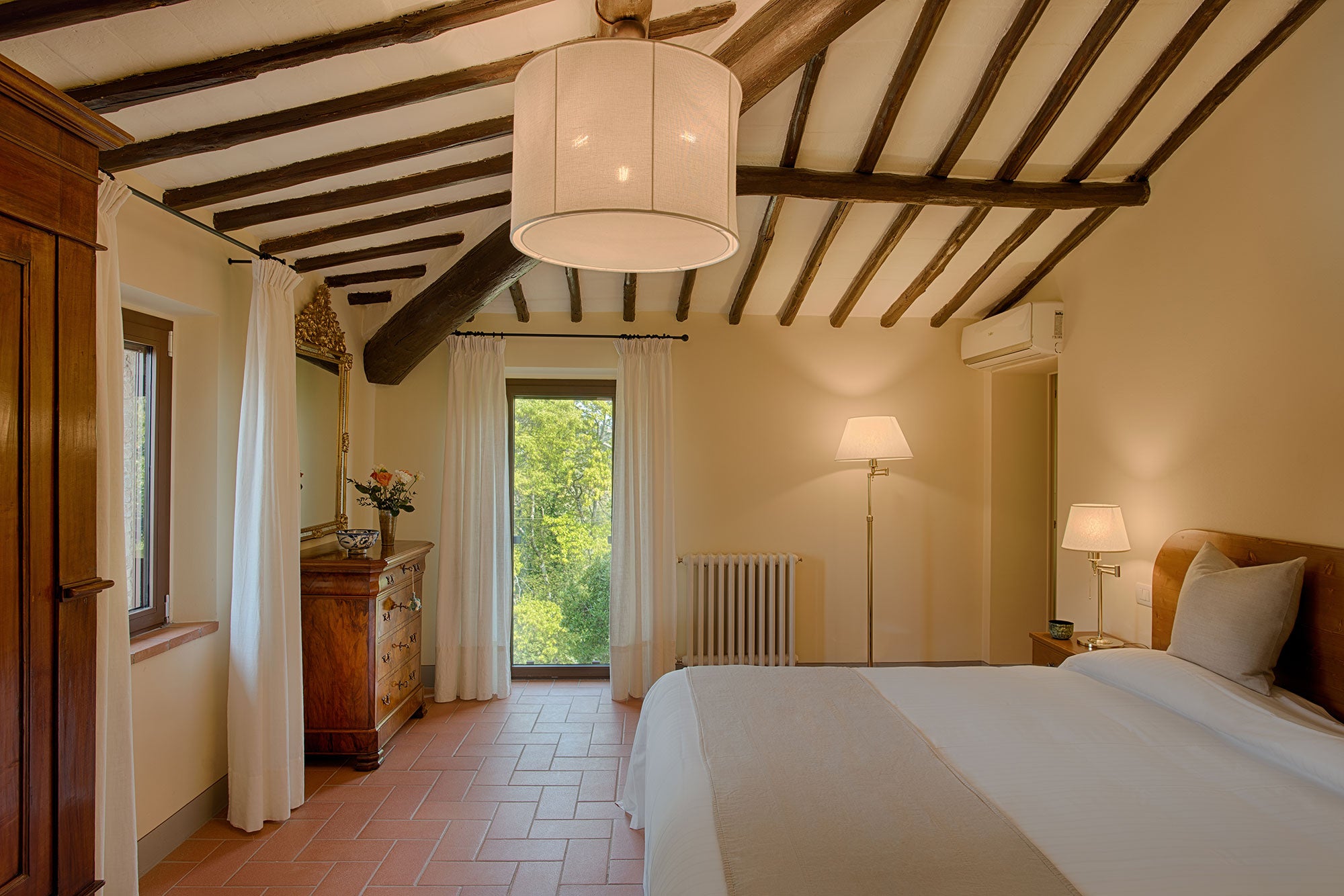 CentoQuarantaSette - Chianti villa - sleeps up to 12 - a/c