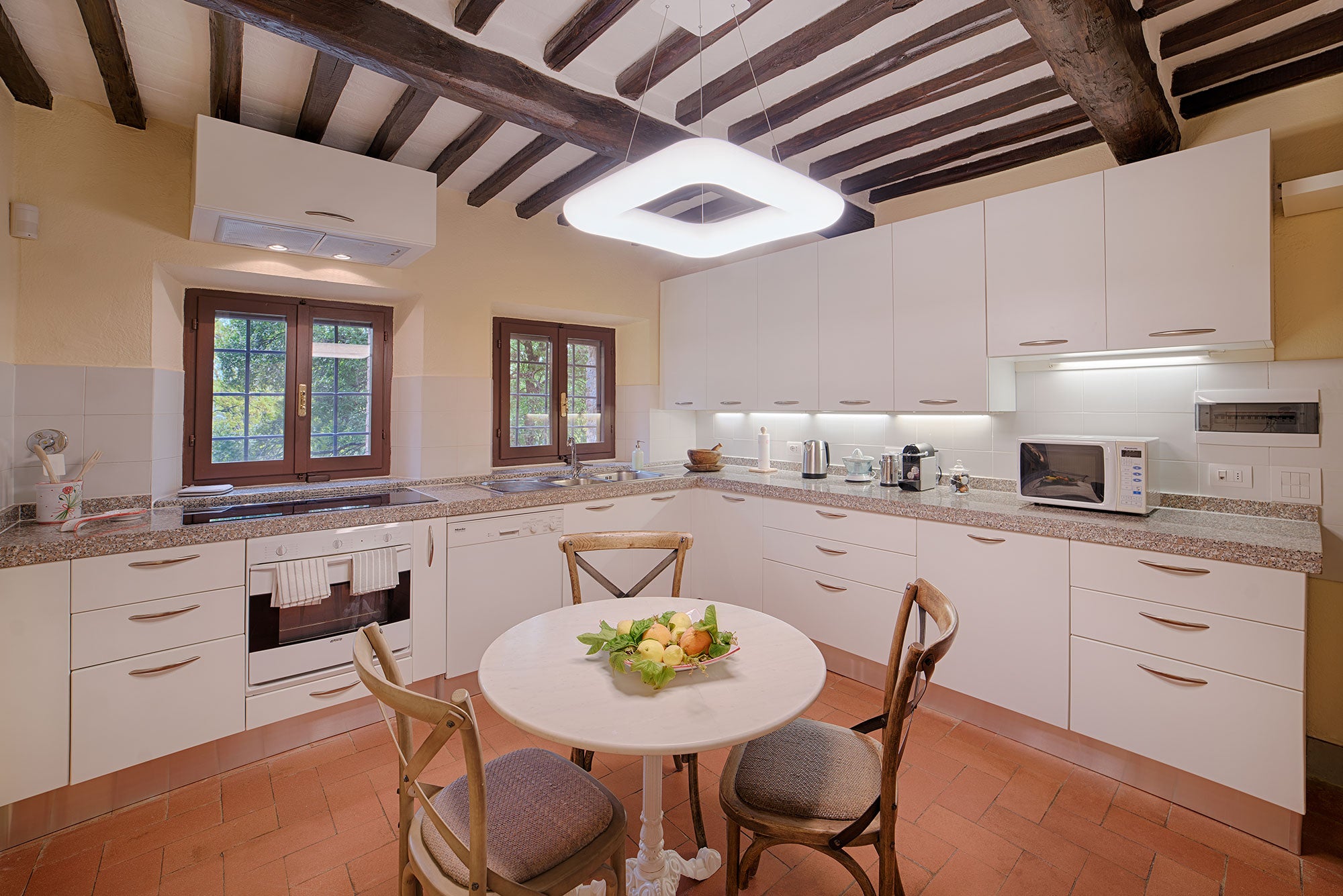 CentoQuarantaSette - Chianti villa - sleeps up to 12 - a/c