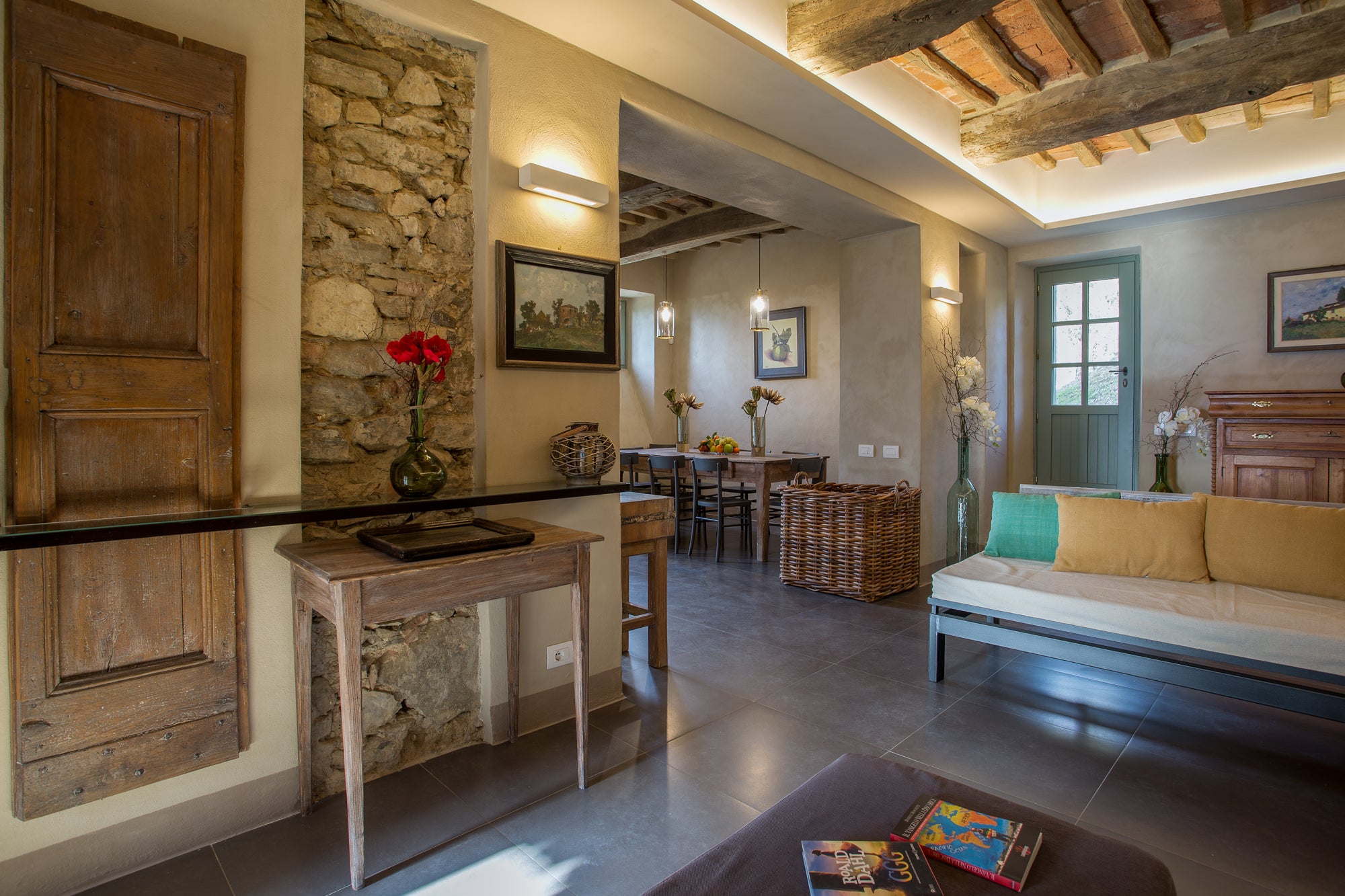Villa Colona - 4 bedrooms, 4 bathrooms sleeps up to 7