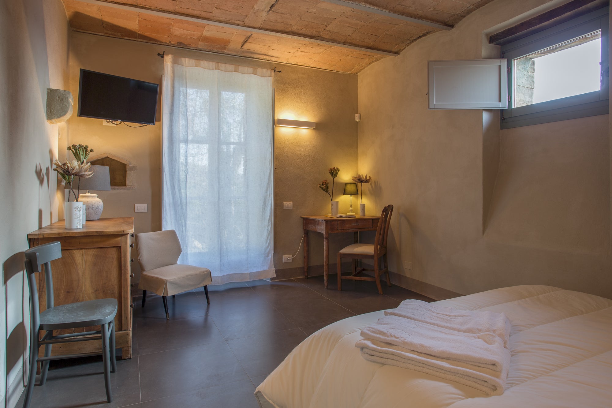 Villa Colona - 4 bedrooms, 4 bathrooms sleeps up to 7