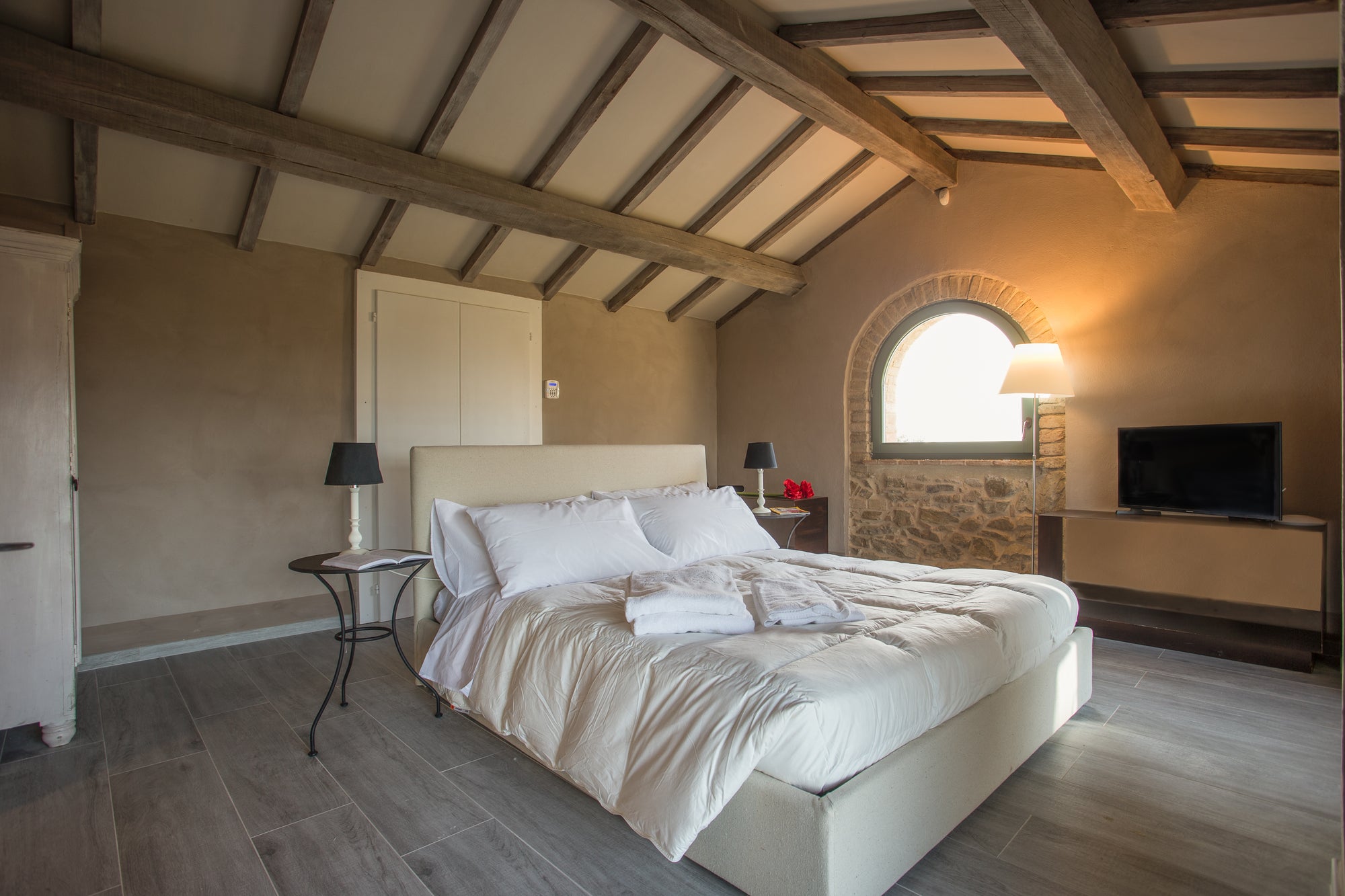 Villa Colona - 4 bedrooms, 4 bathrooms sleeps up to 7