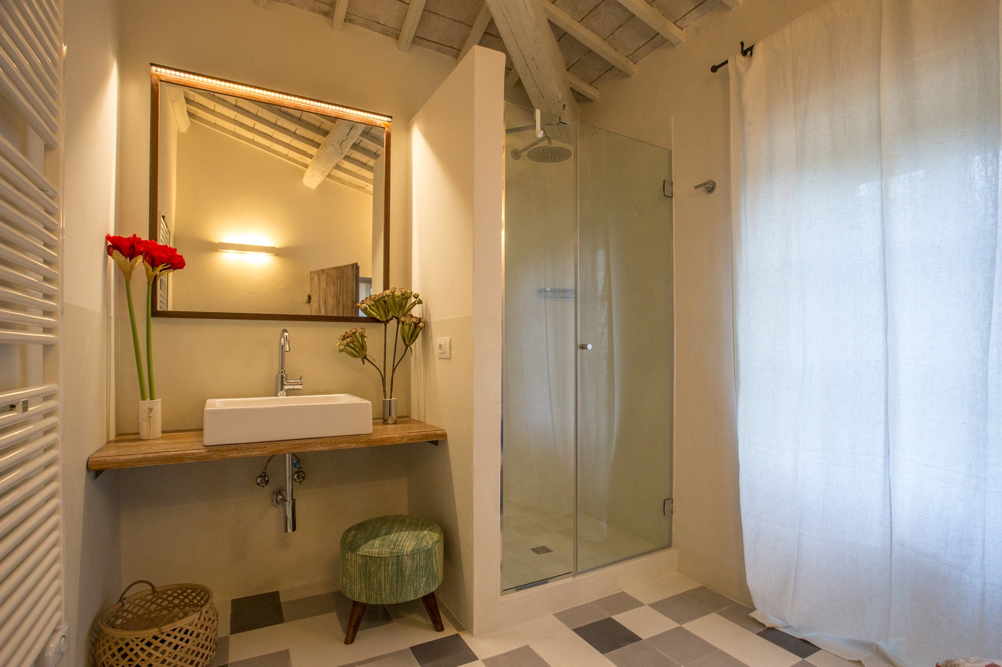 Villa Colona - 4 bedrooms, 4 bathrooms sleeps up to 7