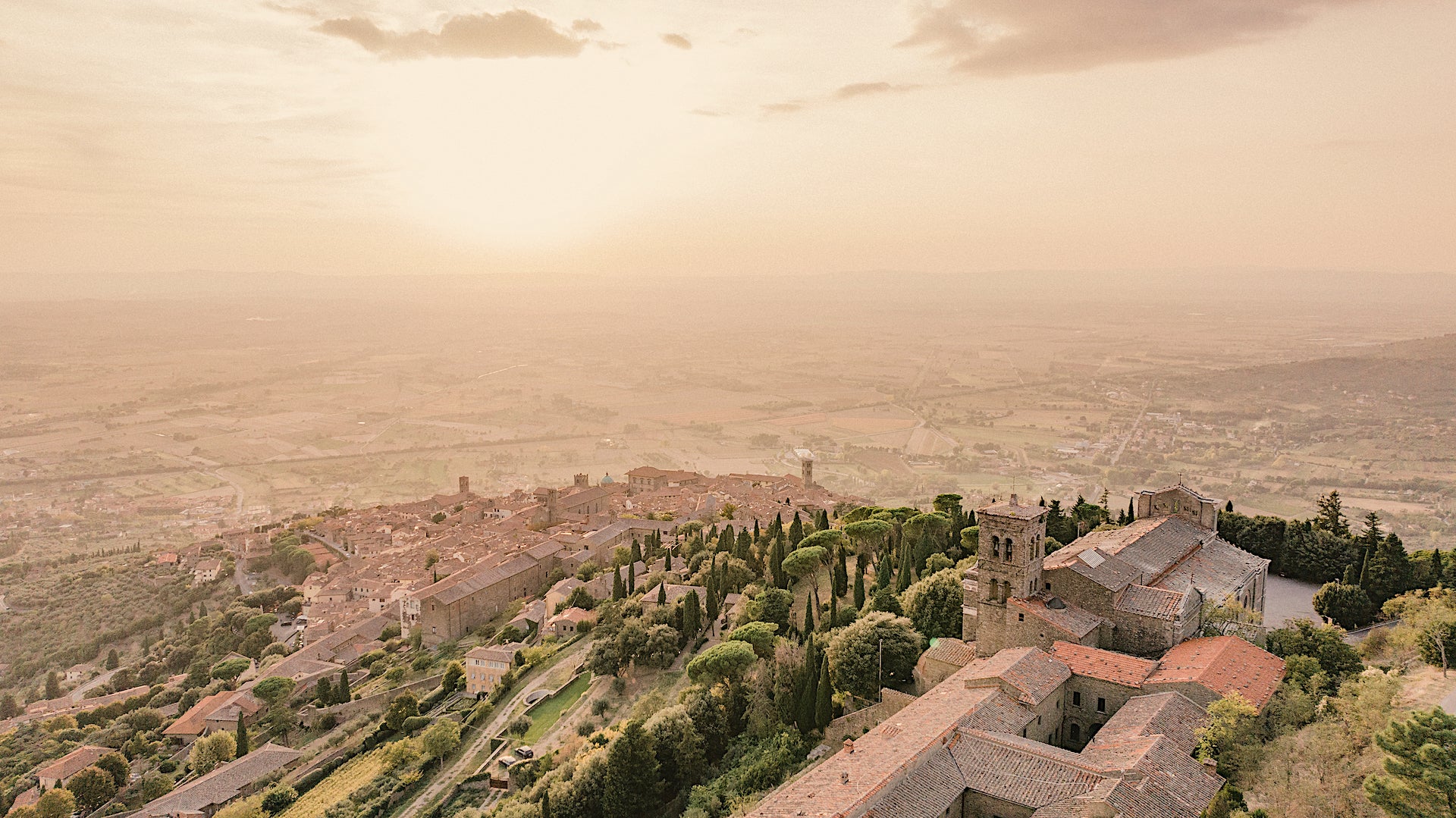 Palazzo Cortona - luxury villa in town, 7 bedrooms, 7 bathrooms