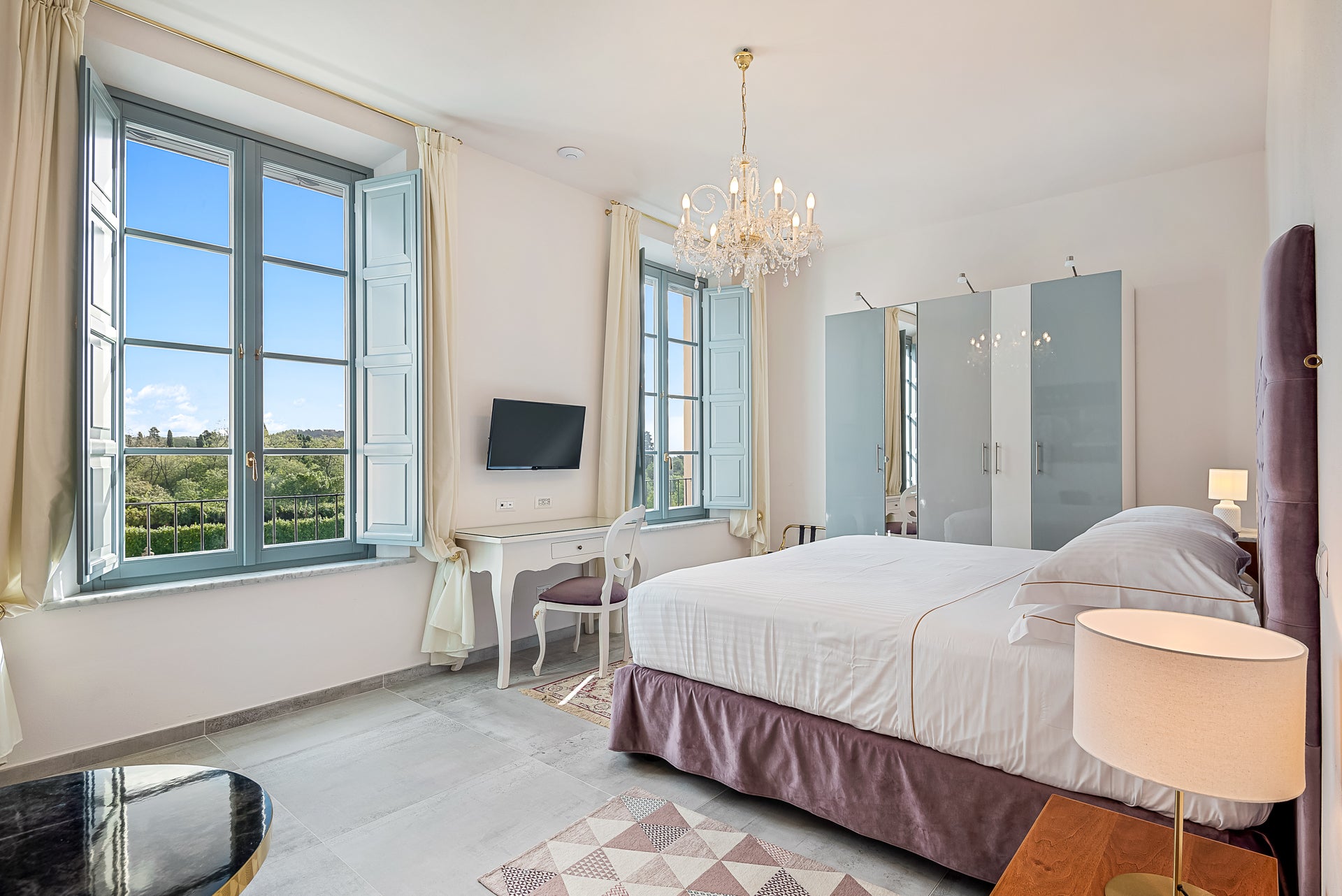 Villa Rosa di Daniela - lovely Lucca villa - 16 bedrooms - sleeps up to 32