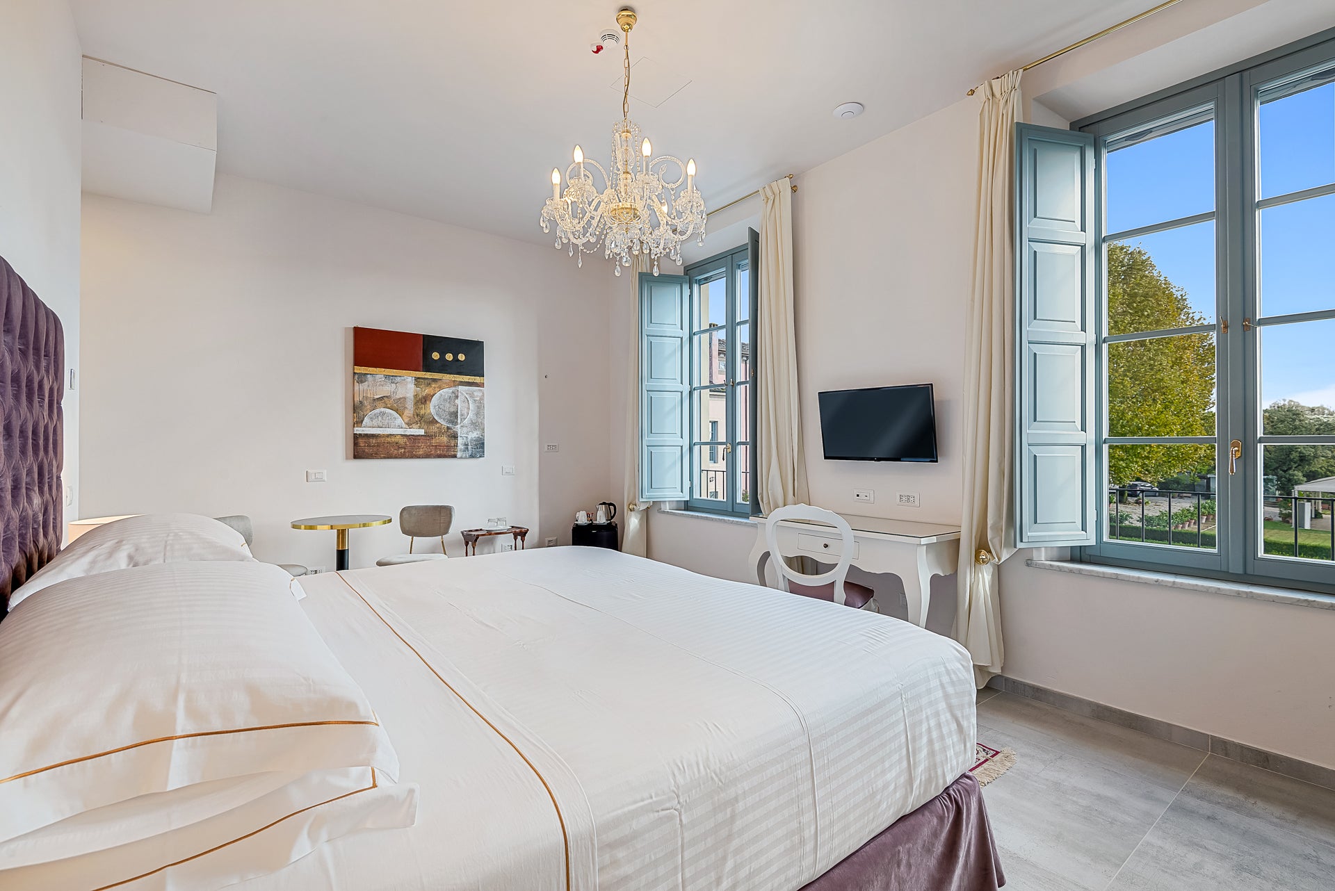 Villa Rosa di Daniela - lovely Lucca villa - 16 bedrooms - sleeps up to 32