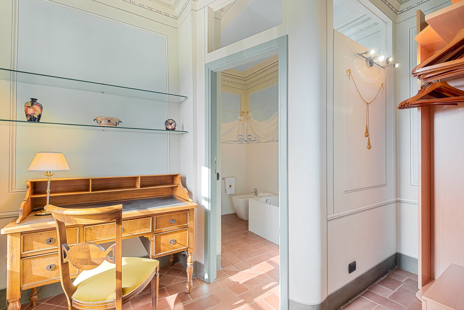 Villa Rosa di Daniela - lovely Lucca villa - 16 bedrooms - sleeps up to 32