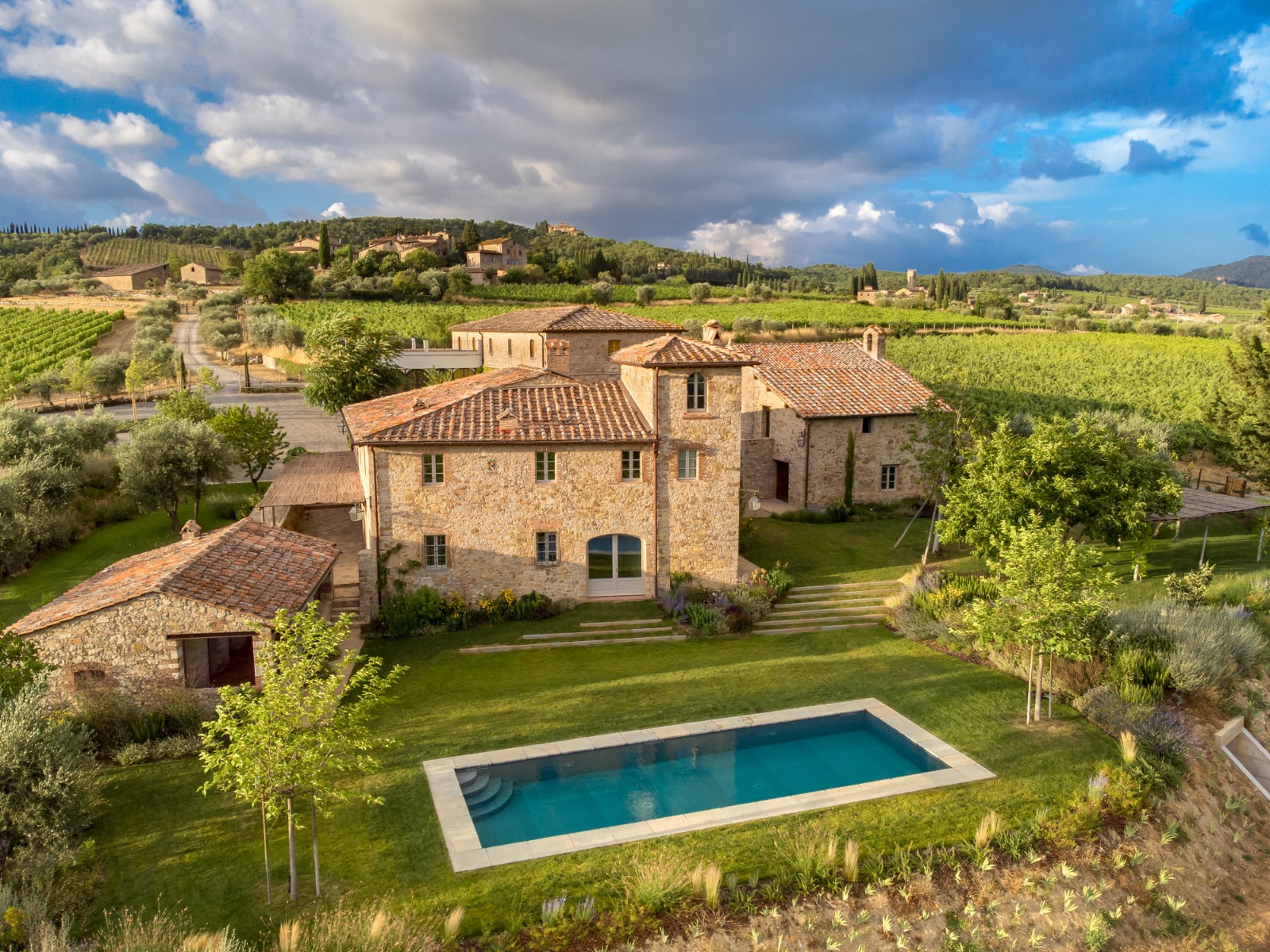CentoTrentoUno - Villa in Chianti sleeps up to 10