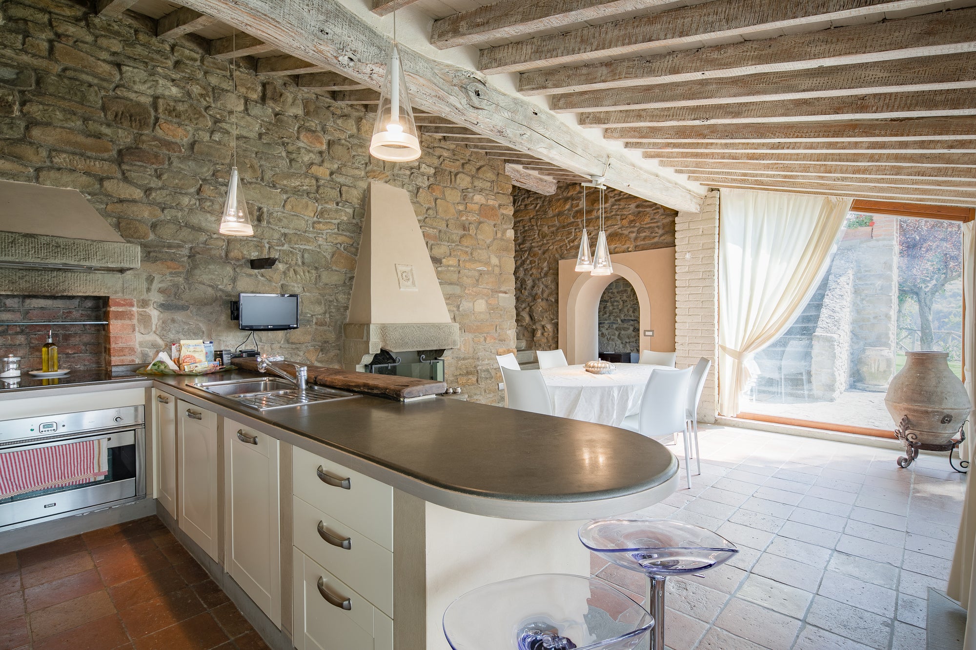 Casa Cerisier - luxury villa sleeps up to 8