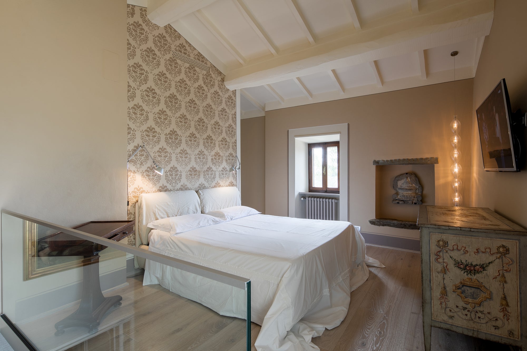 Casa Cerisier - luxury villa sleeps up to 8