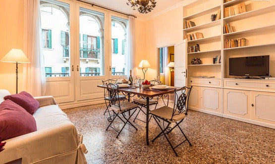 Grassi 2 - Venice apartment sleeps 2 (+2)
