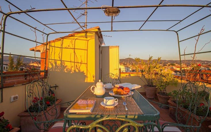 Signorelli - Florence penthouse apartment sleeps up to 5