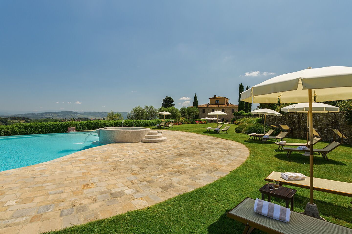 Cavallo Volante - luxury villa sleeps up to 20