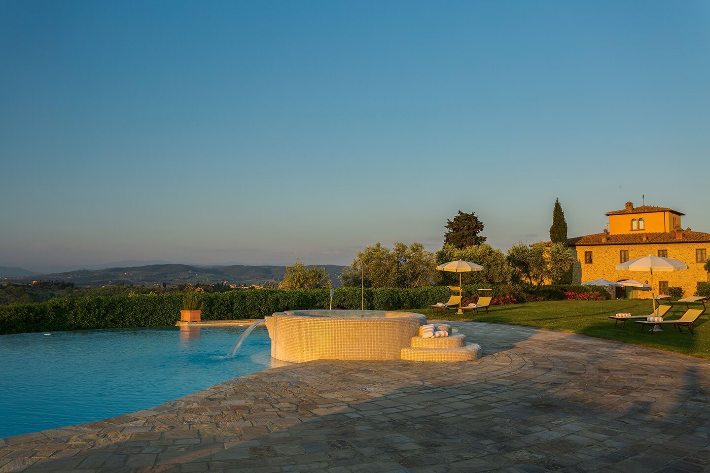 Cavallo Volante - luxury villa sleeps up to 20