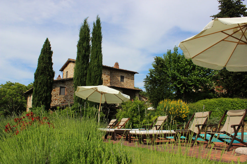 Panzano Vista 17 - Chianti villa sleeps 4, 2 bedrooms 1 bathroom Celebrate Chianti wines