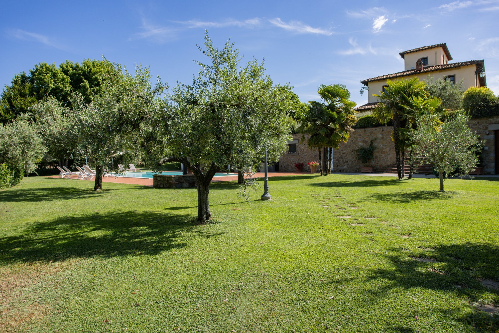 Villa Leona - High end villa near Cortona sleeps 16