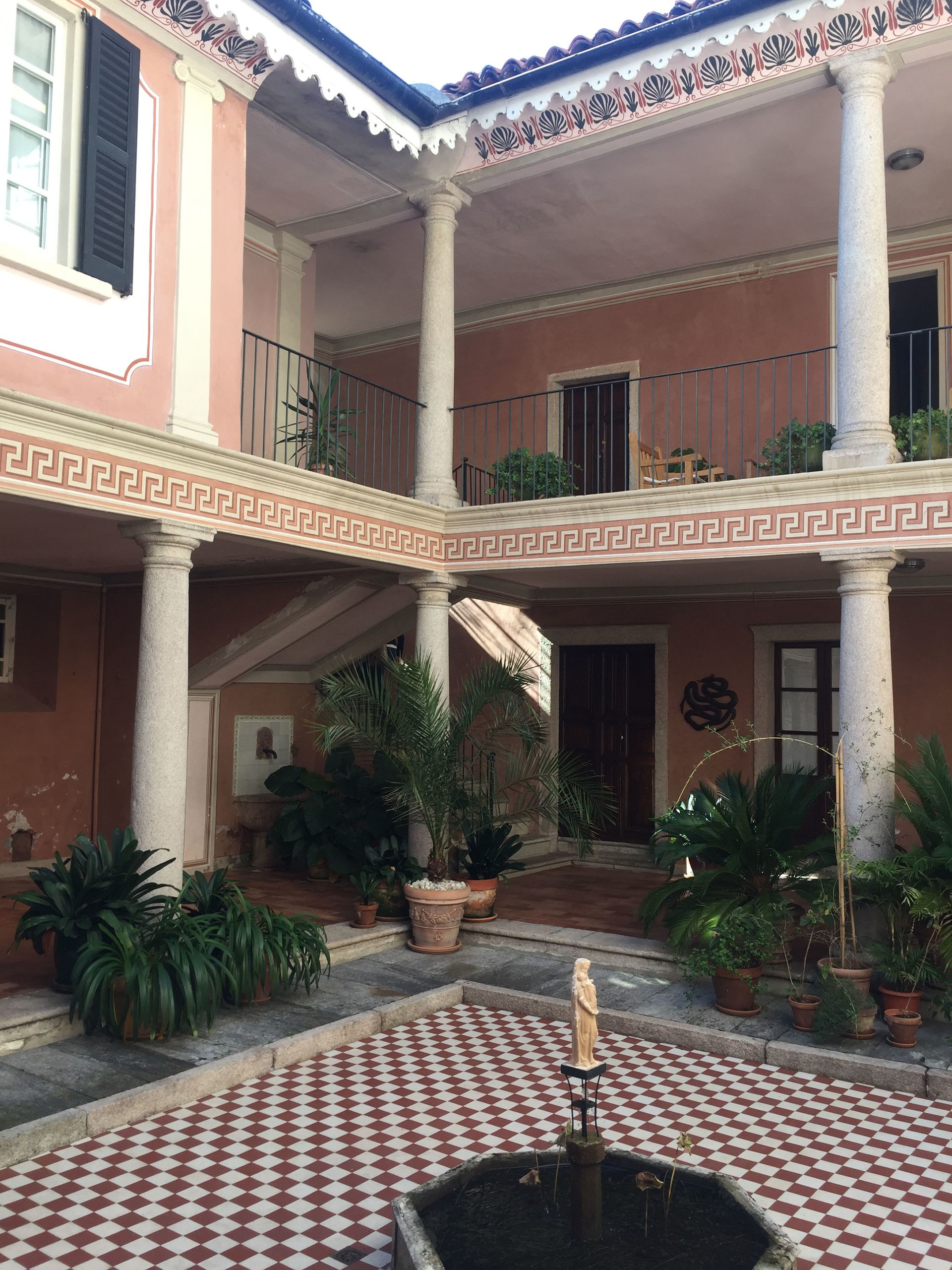 Villa Ghislaine - Lago Maggiore villa sleeps up to 12