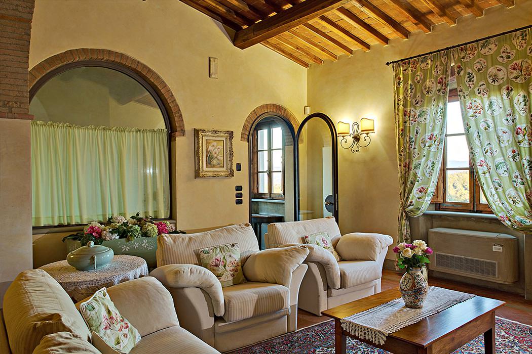 Cavallo Volante - luxury villa sleeps up to 20