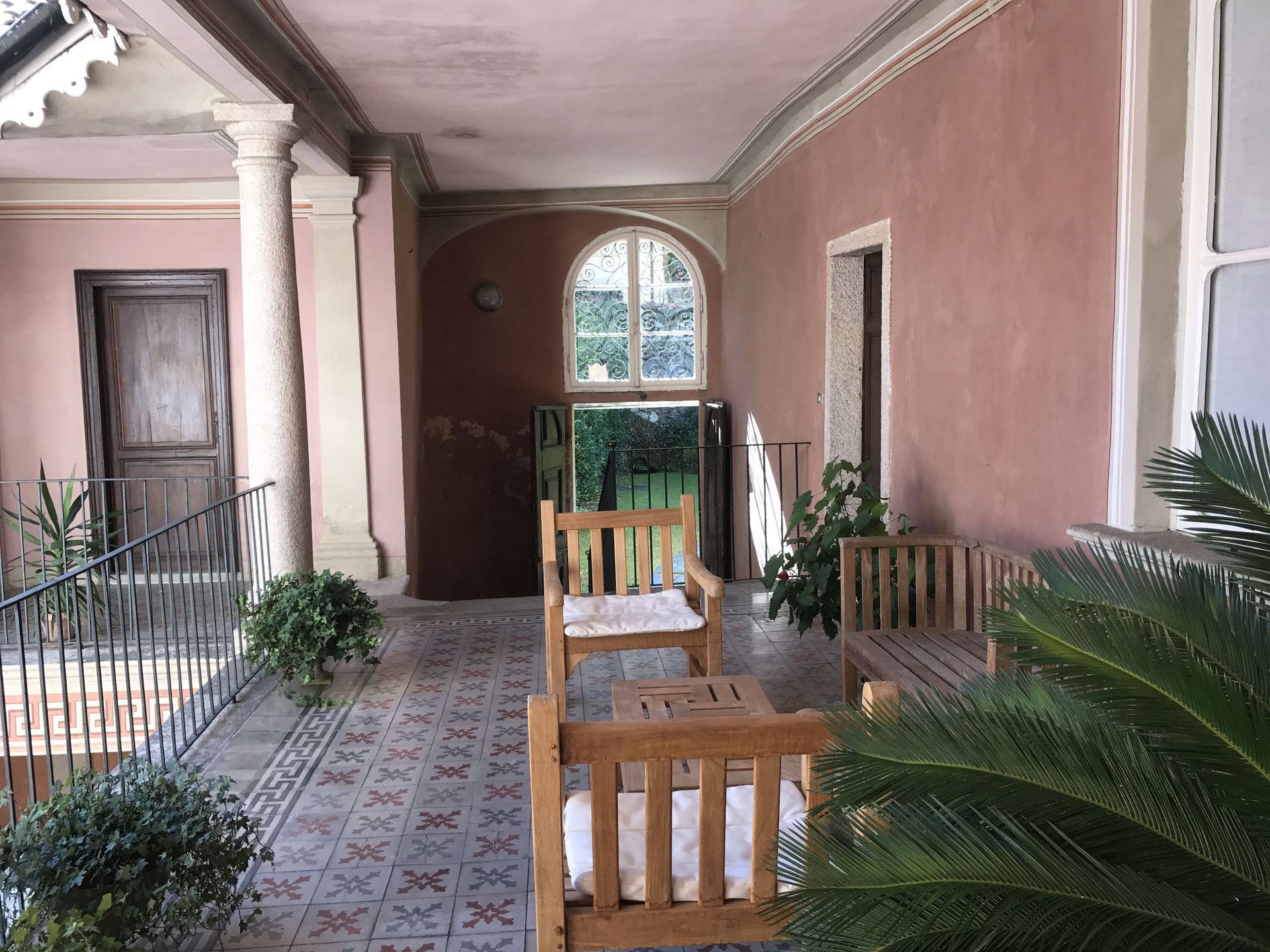 Villa Ghislaine - Lago Maggiore villa sleeps up to 12