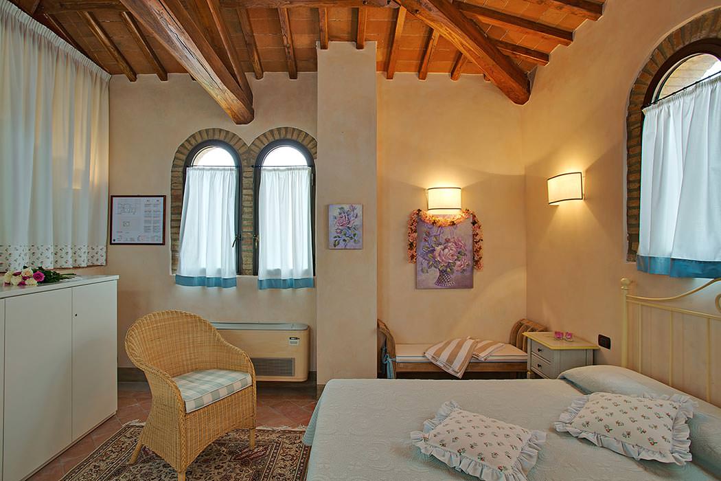 Cavallo Volante - luxury villa sleeps up to 20