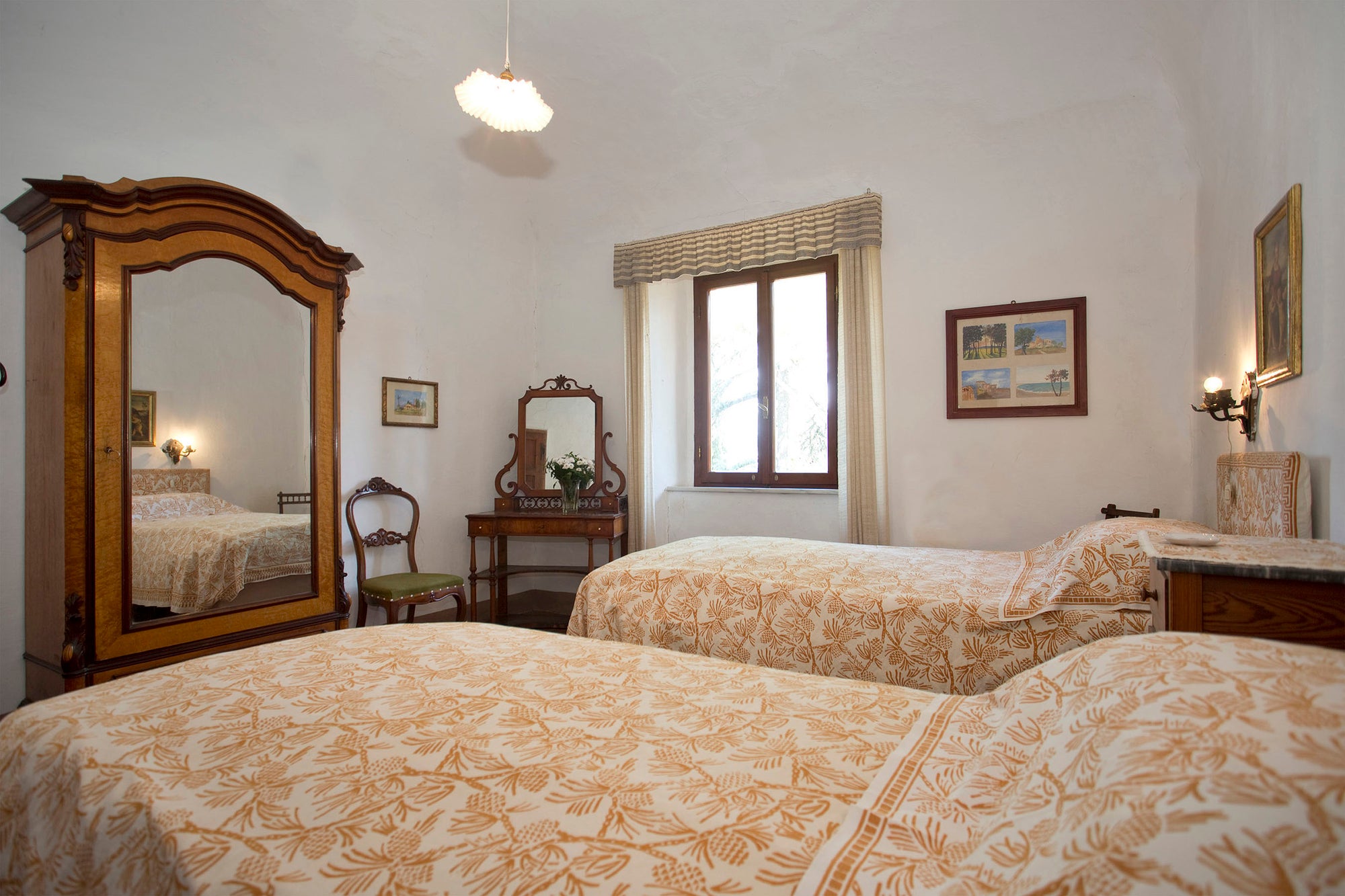 Montegemoli, Villa sleep up to 14, 7 bedrooms 4 bathrooms near bolghieri wine region,