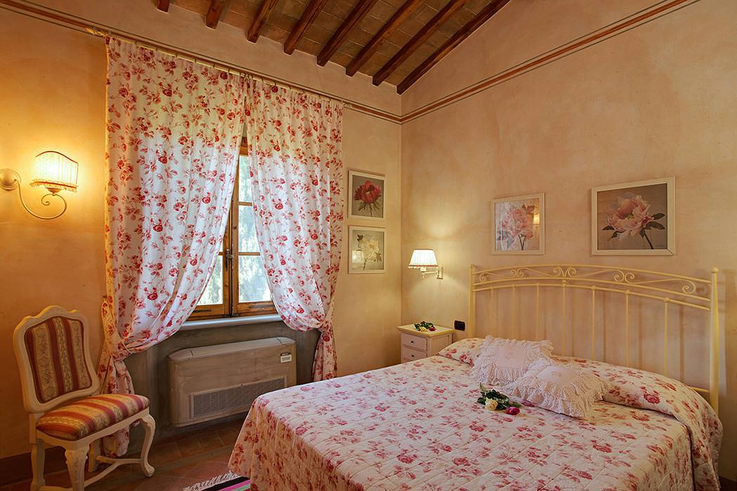 Cavallo Volante - luxury villa sleeps up to 20
