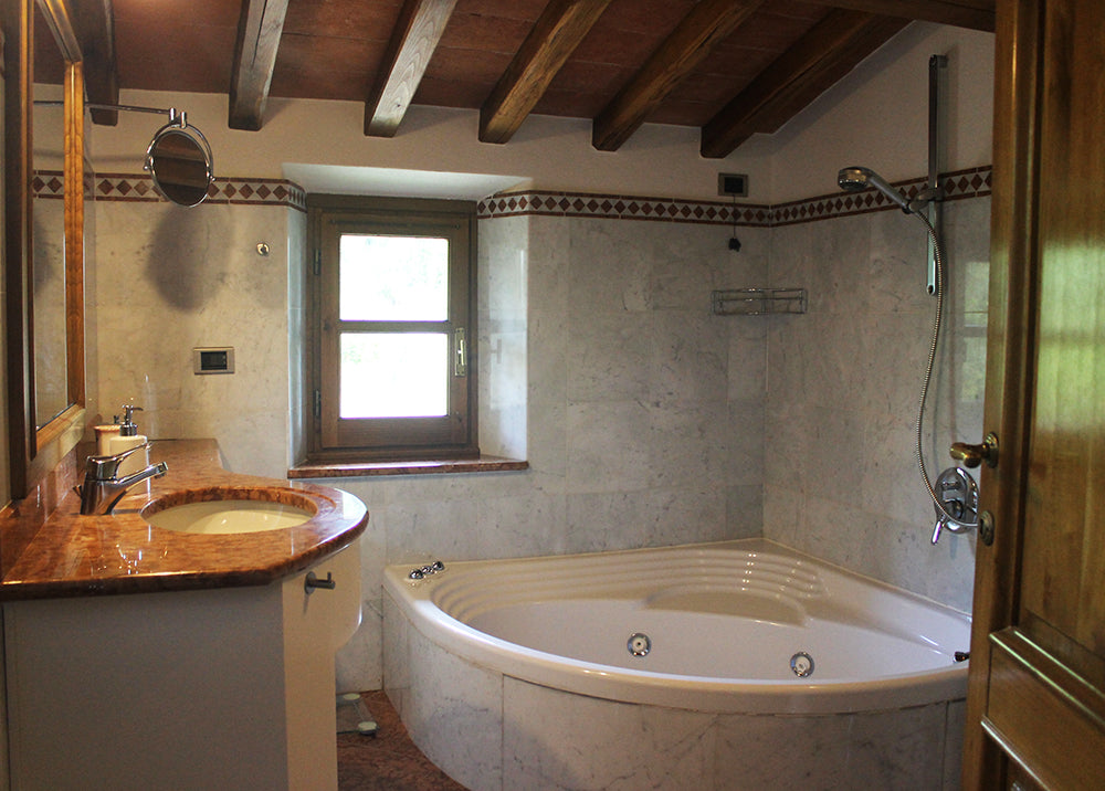 CentoVentinove - Villa in Chianti sleeps up to 8