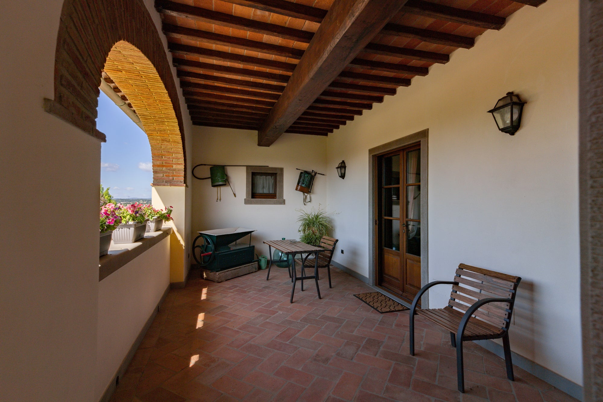 Villa Leona - High end villa near Cortona sleeps 16