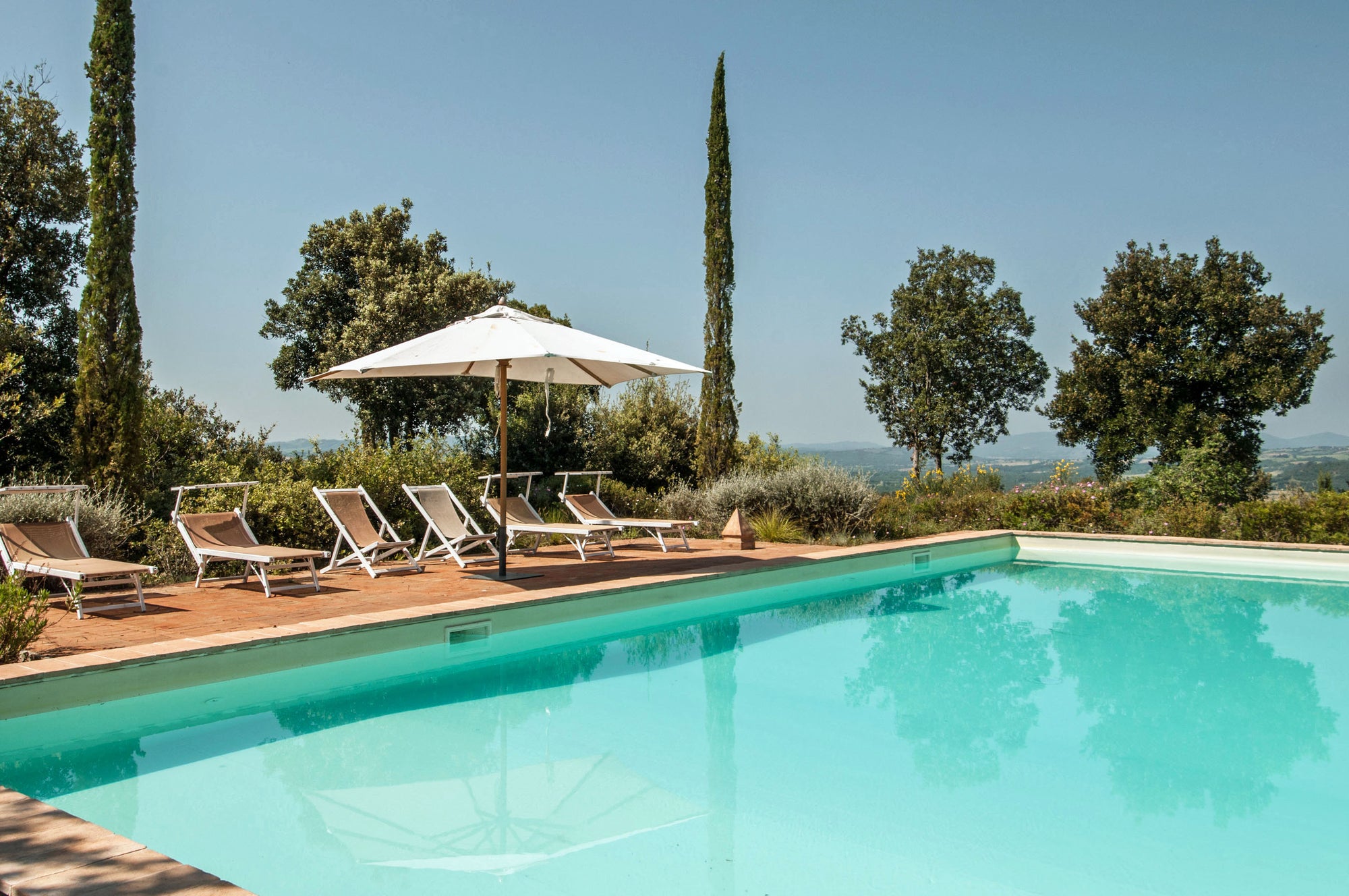 Lavacchio - Tuscan villa sleeps 10 with guest houses up to 18