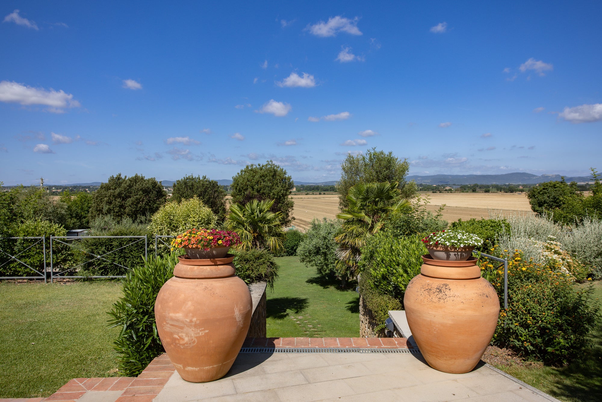 Villa Leona - High end villa near Cortona sleeps 16