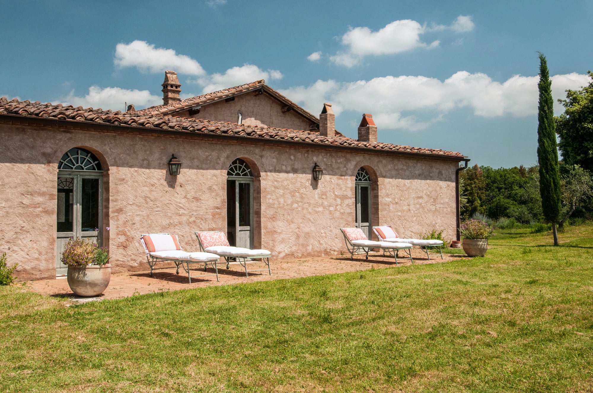 Lavacchio - Tuscan villa sleeps 10 with guest houses up to 18