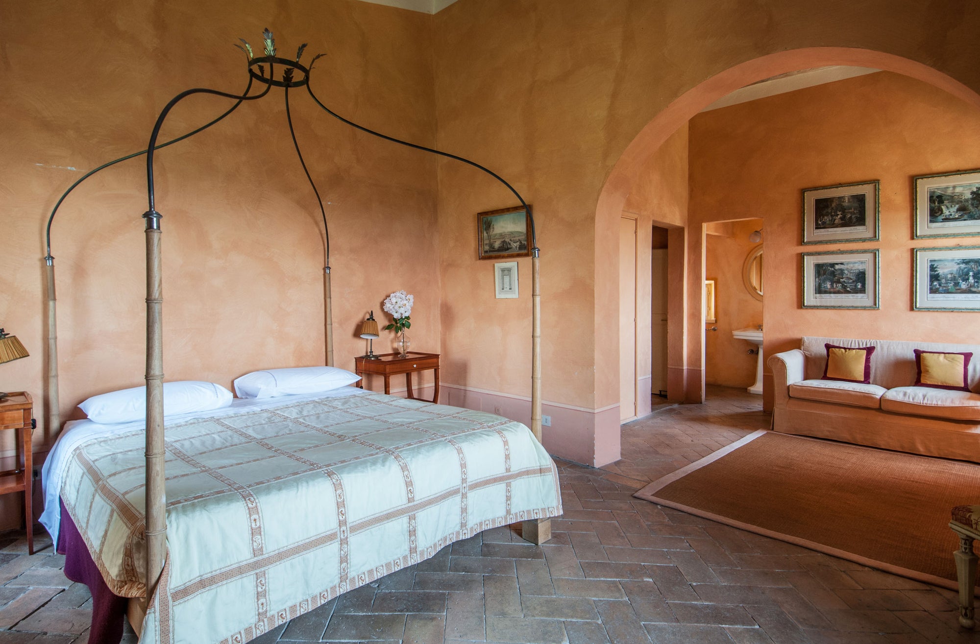 Fontanelle - luxury villa sleeps 12 or more on request