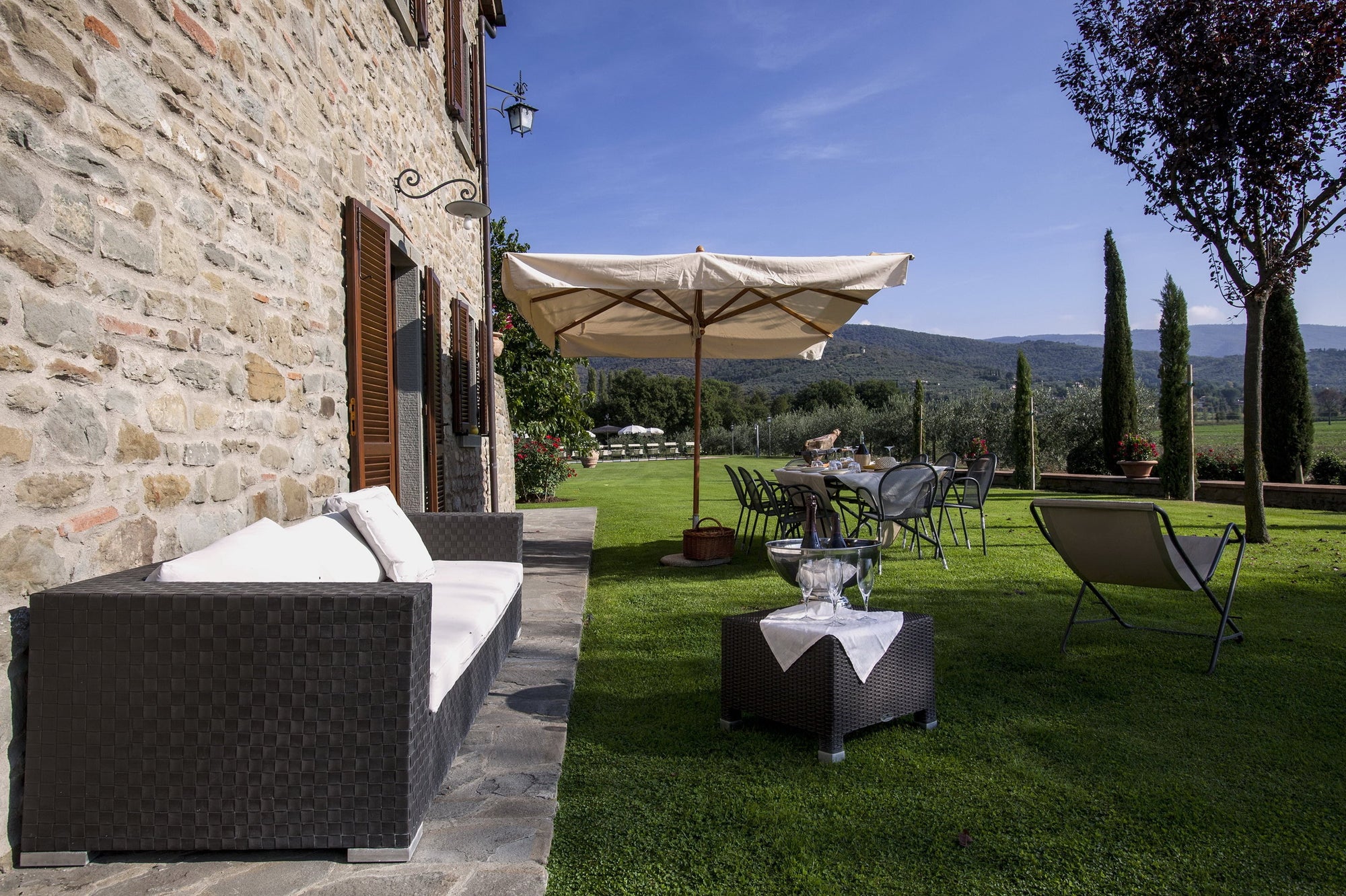 Podere Vittorio - beautiful agriturismo sleeps up to 25