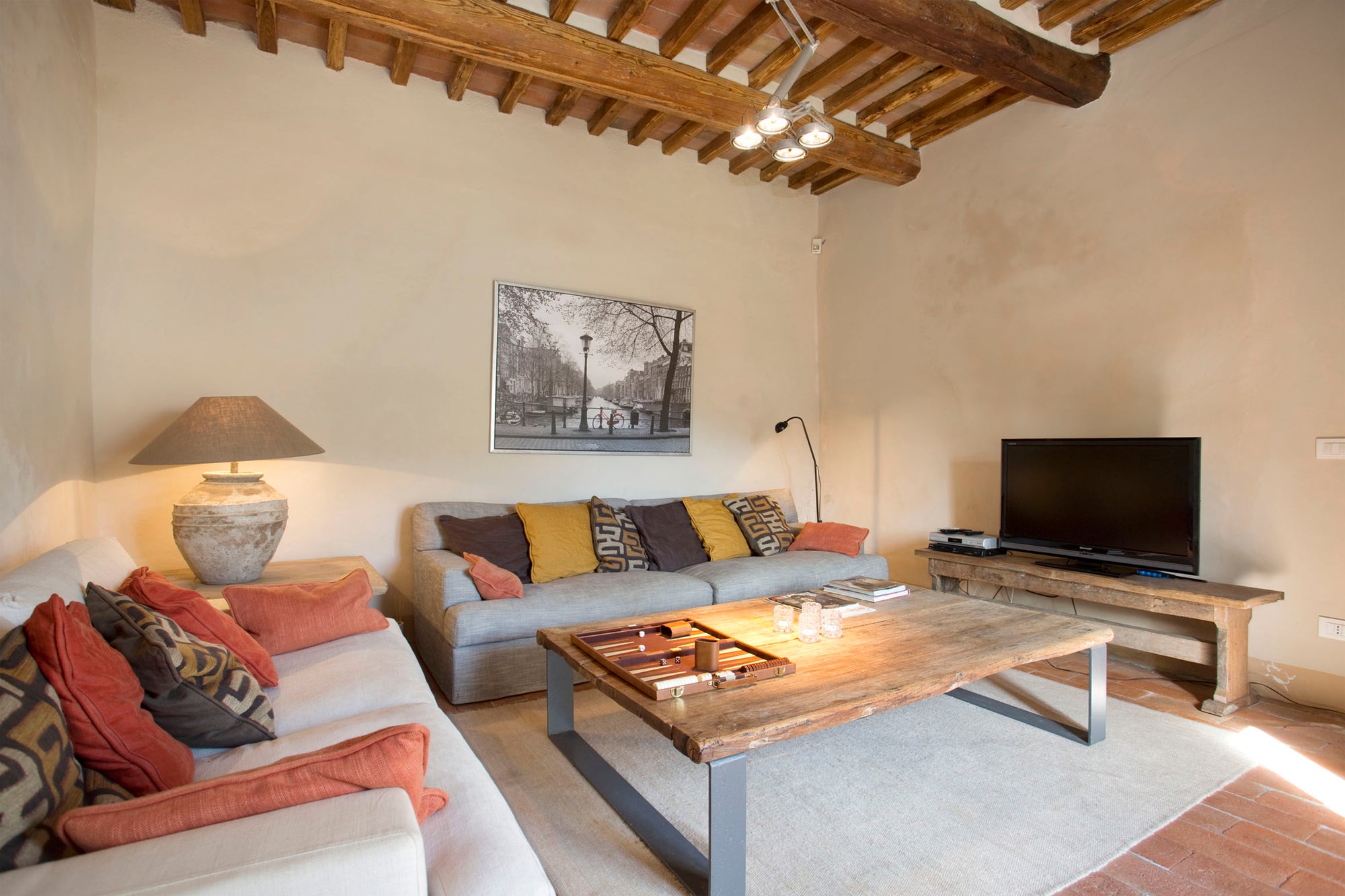 Chiodo - tuscan villa for 10, near Lucca