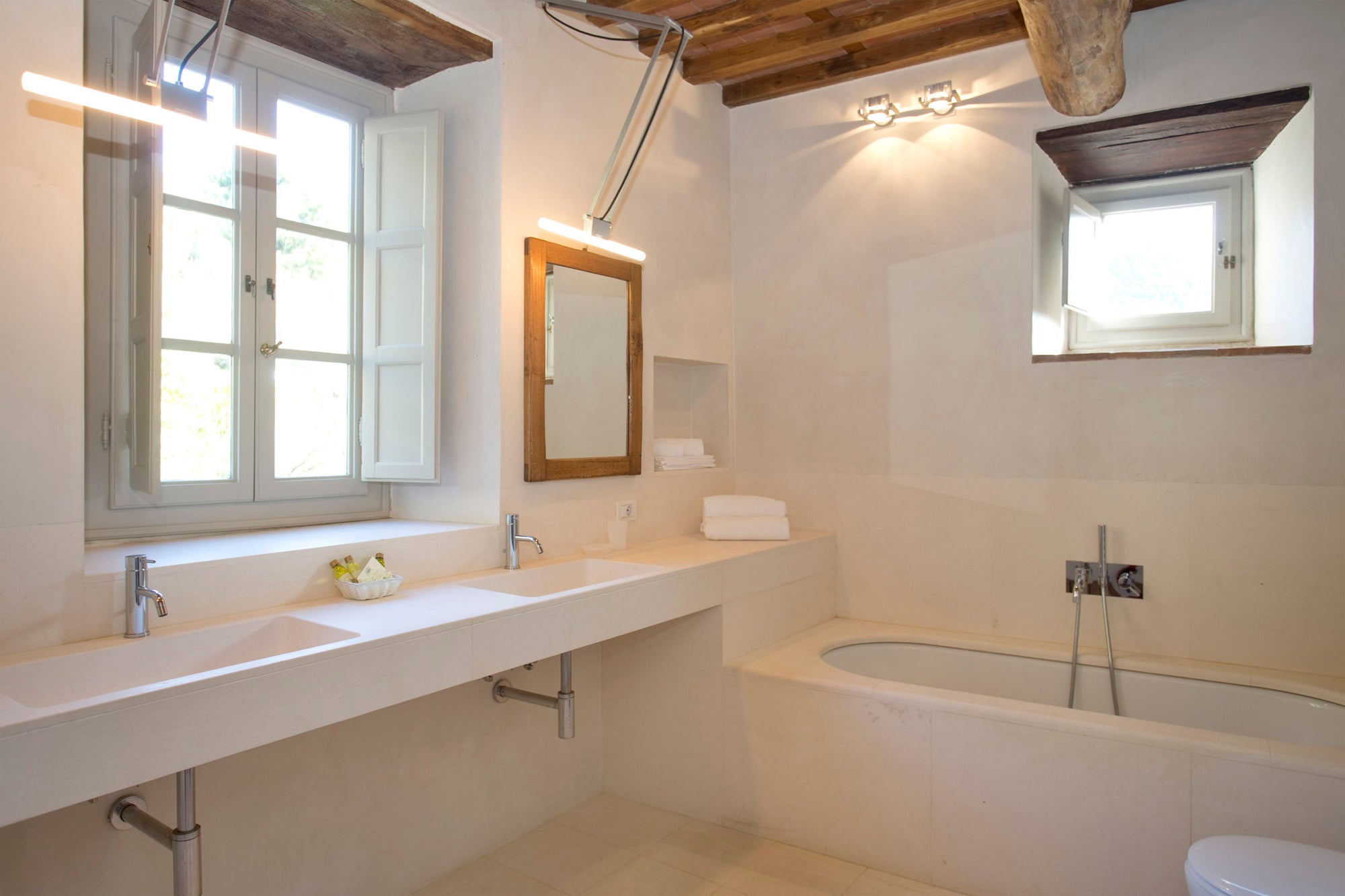 Chiodo - tuscan villa for 10, near Lucca