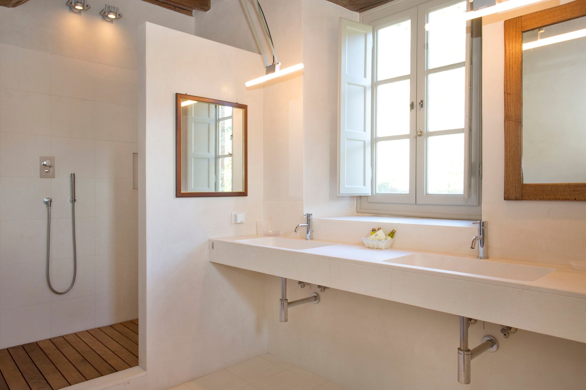 Chiodo - tuscan villa for 10, near Lucca