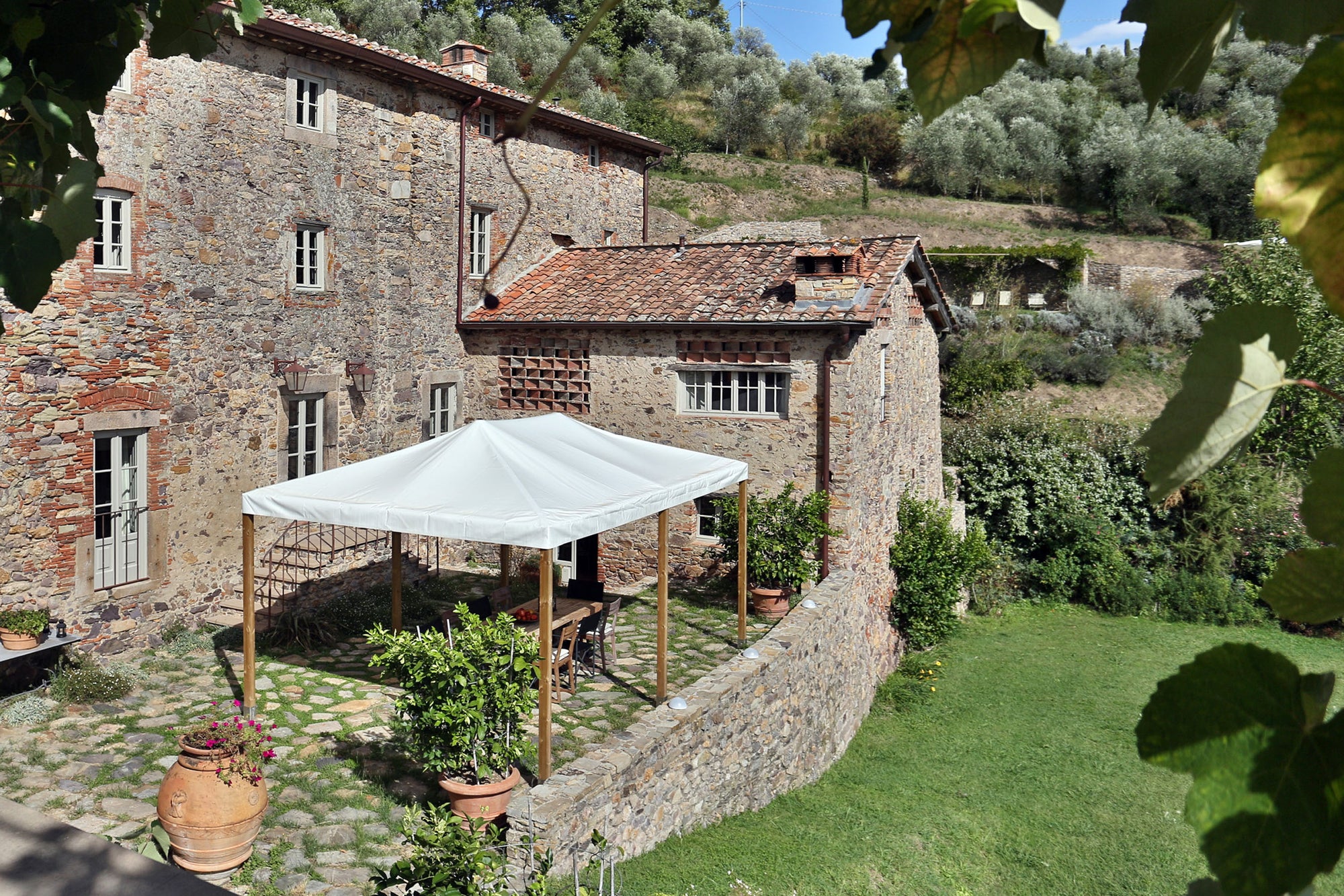 Chiodo - tuscan villa for 10, near Lucca