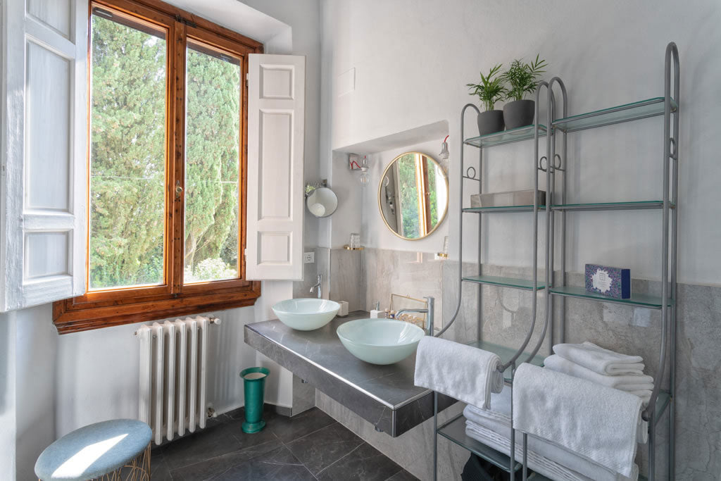 CentoOtto - Villa in Panzano sleeps up to 10 in 5 bedrooms, 5 bathrooms