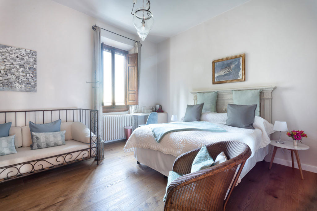 CentoOtto - Villa in Panzano sleeps up to 10 in 5 bedrooms, 5 bathrooms