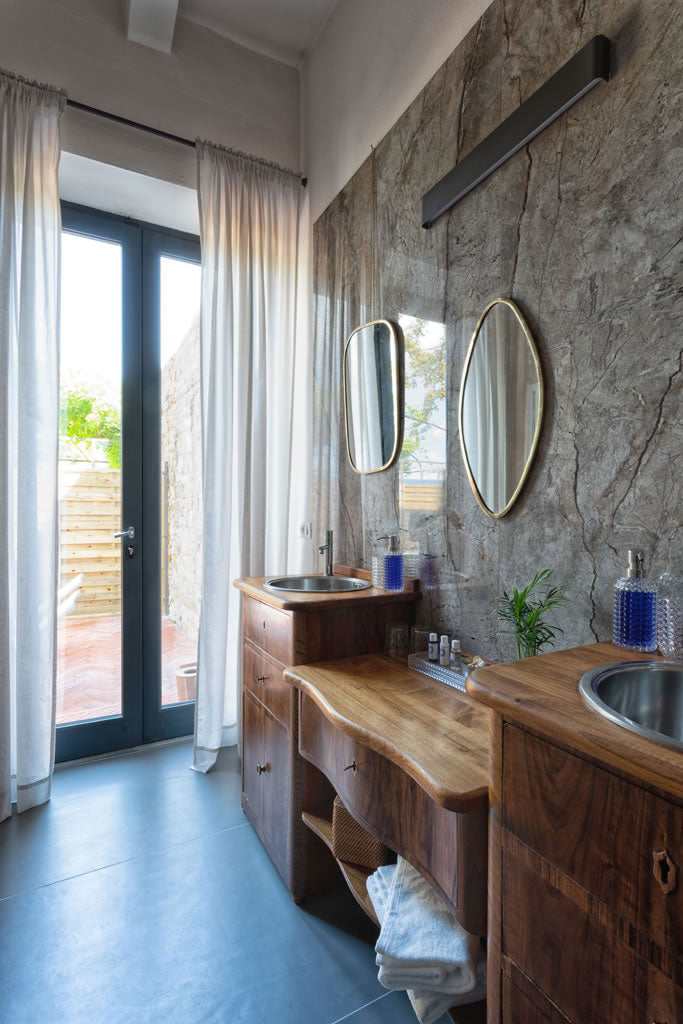 CentoOtto - Villa in Panzano sleeps up to 10 in 5 bedrooms, 5 bathrooms