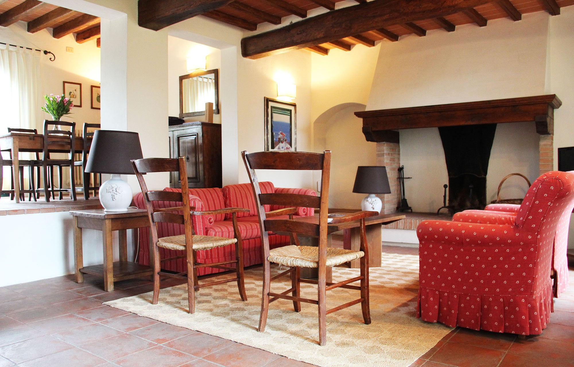 Panzano Vista 17 - Chianti villa sleeps 4, 2 bedrooms 1 bathroom Celebrate Chianti wines