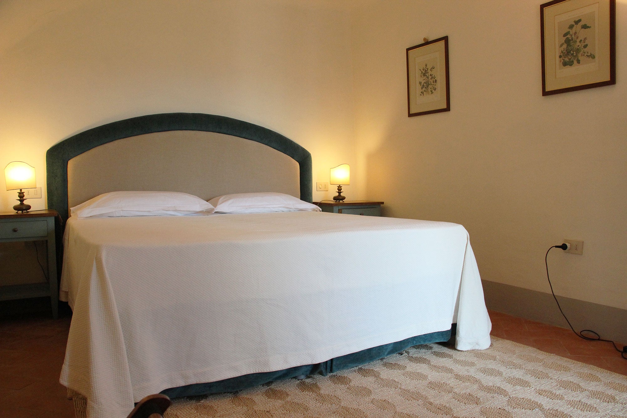 VentiDue - Chianti wine estate villa sleeps up to 6